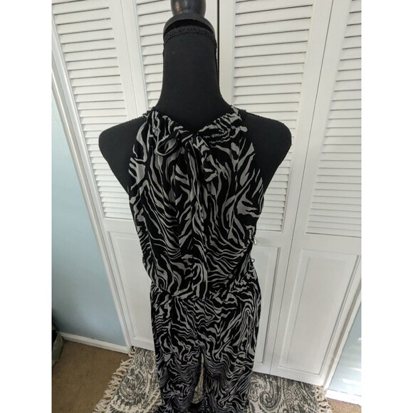 Emma & Michele Jumpsuit Womens M Zebra Print Halter Flared Sleeveless Tie Back - Picture 4 of 13